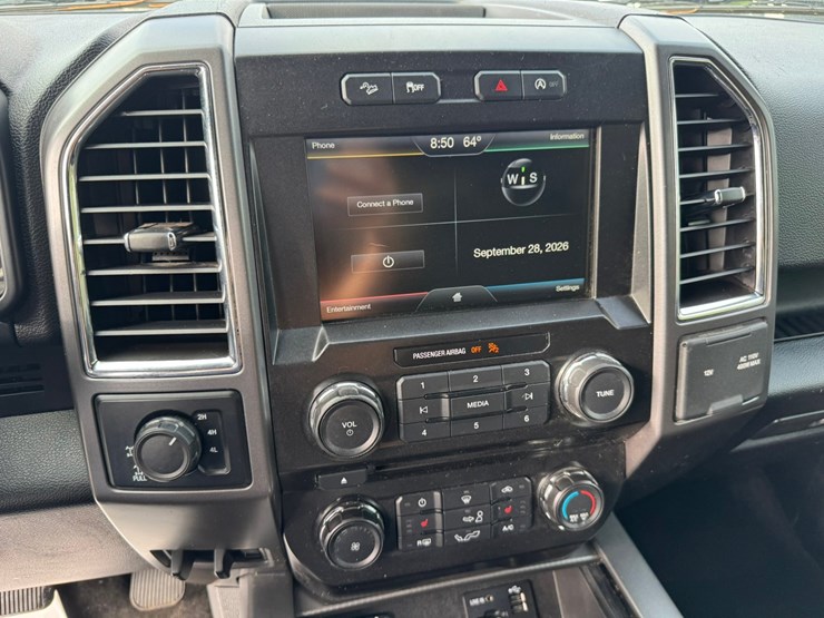 2015-ford-f150-xlt-image-34