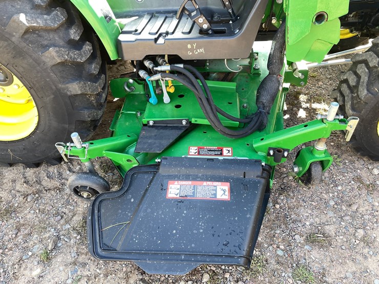 2025-john-deere-2025r-image-21