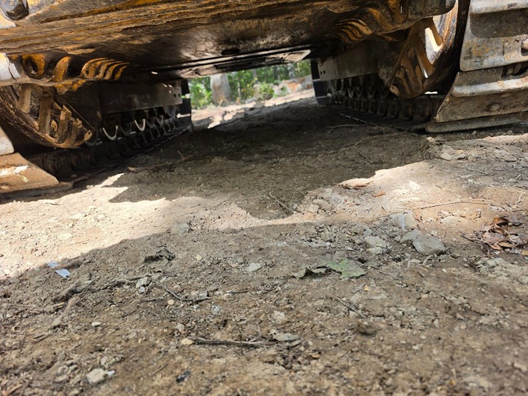 deere-555g-image-58