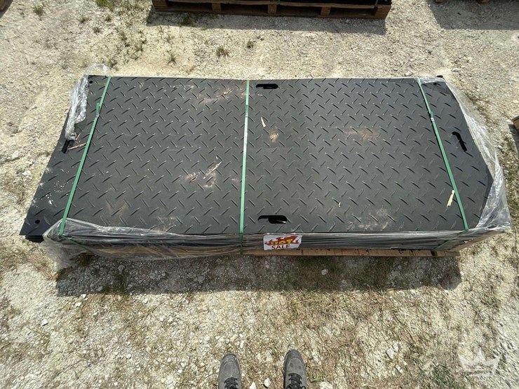 2026-sdlanch-heavy-duty-ground-protection-mats-image-1
