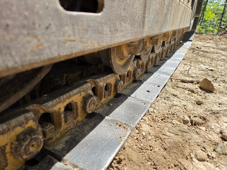 deere-555g-image-57