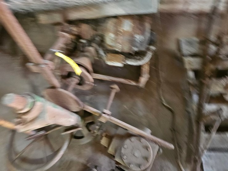 #8778-•-pump,-gear-box,-&-misc-items-image-6