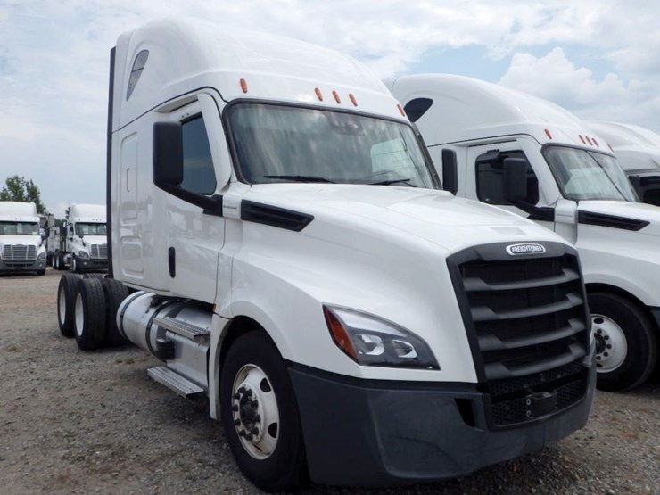 2023-freightliner-cascadia-126-image-1