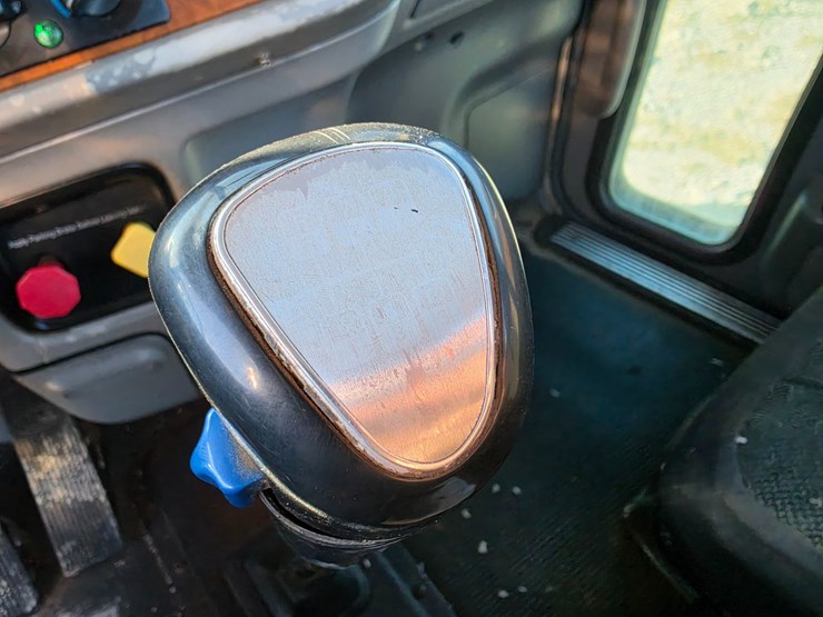 2006-peterbilt-378-image-64