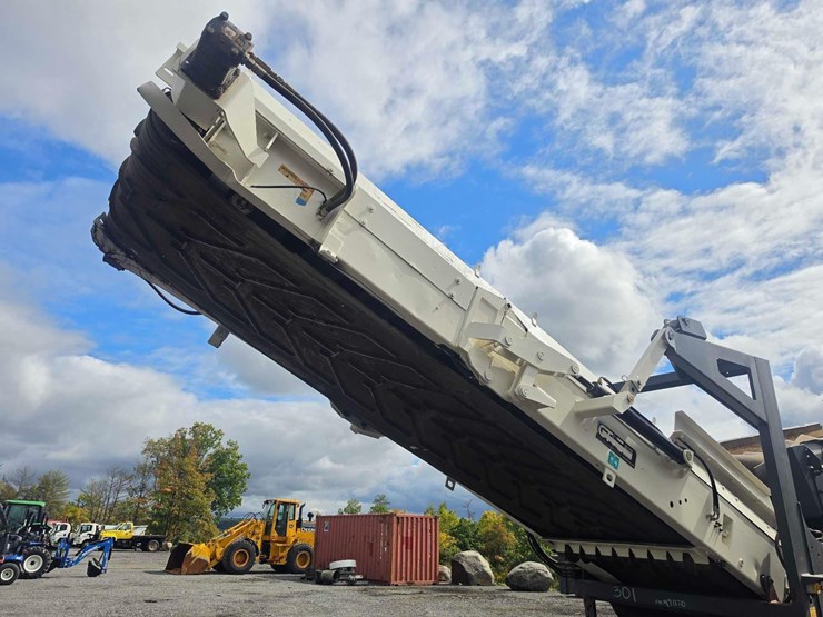 2018-caterpillar-c4.4-image-8