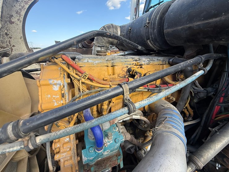 2007-caterpillar-c15-image-21