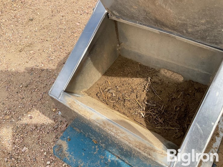 hog-water-troughs-image-16