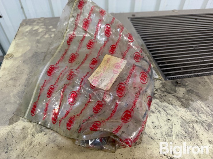 ingersoll-rand-up-6=15ctas-125w/d-air-compressor-image-16