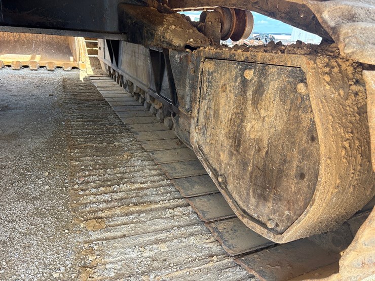 2012-deere-470g-lc-image-121