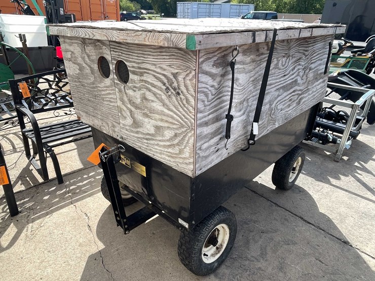 #4074-•-agri-fab-xl-yard-cart-and-lawn-bagger-image-1