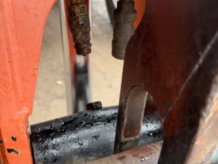2012-jlg-g9-43a-image-13