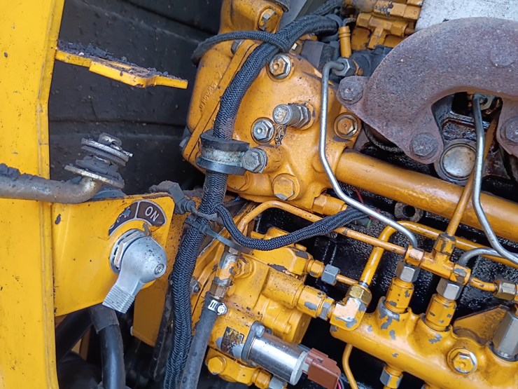 2008-deere-670d-image-58