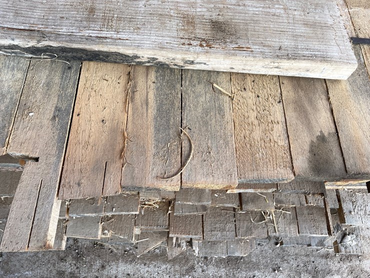 #1655-•-bundle-of-pine-boards-image-5