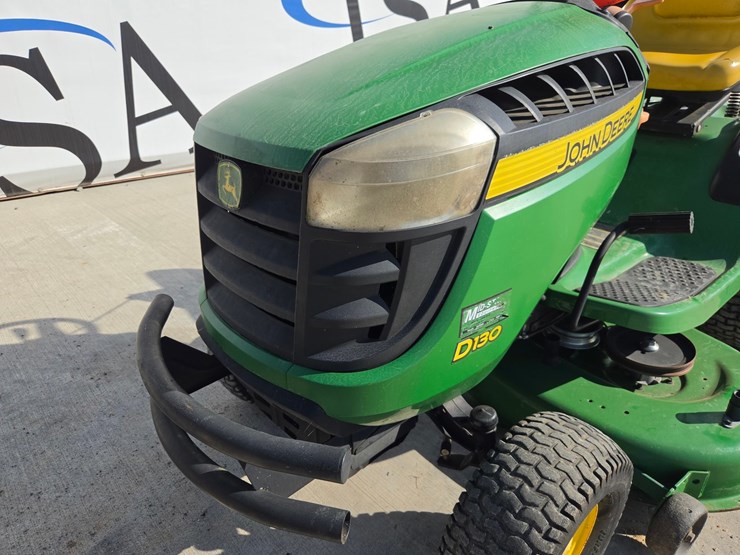 2013-john-deere-d130-image-10