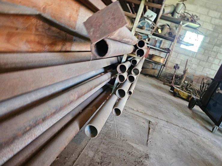 #8781-•-steel-wall-contents-image-22