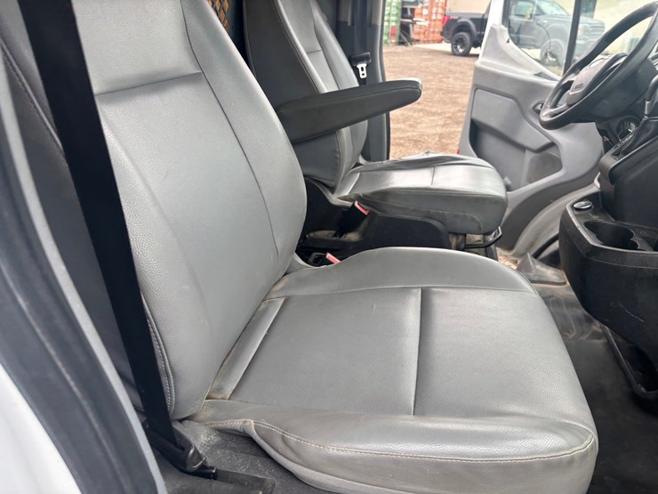 2018-ford-transit-image-40