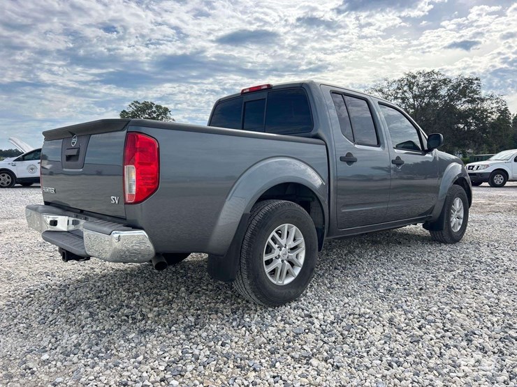 2018-nissan-frontier-image-3
