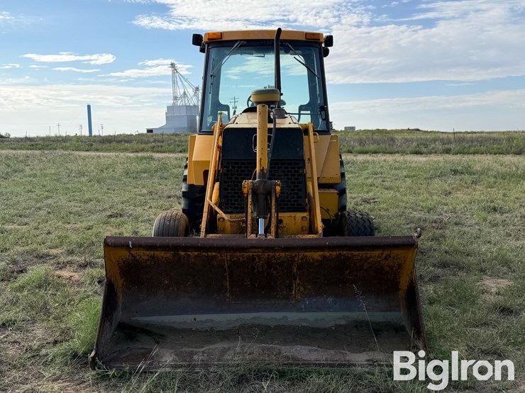 1986-deere-210c-image-2