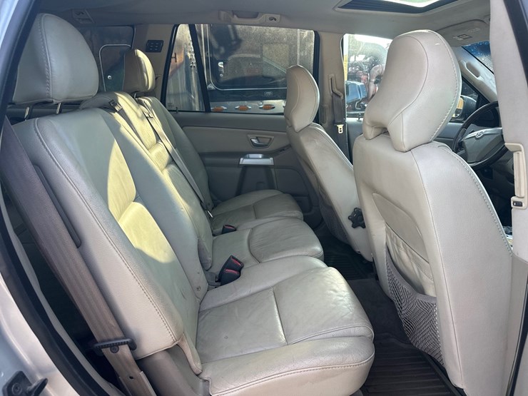 2004-volvo-xc90-image-28