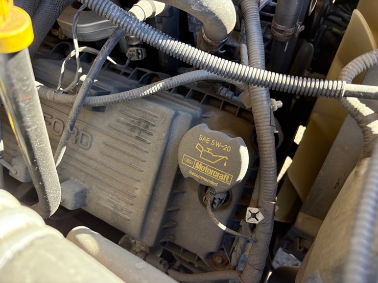 2013-ford-f350-image-48
