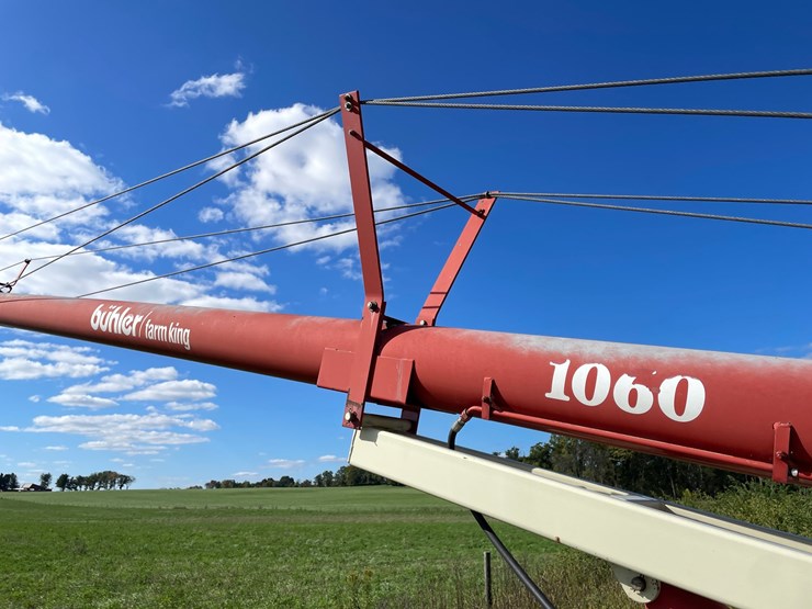 buhler-farm-king-1060-image-6
