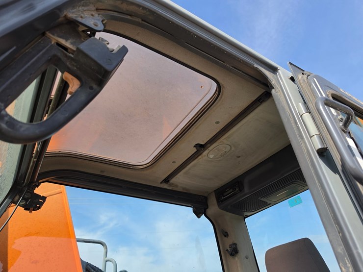 doosan-dx140-lcr-image-53
