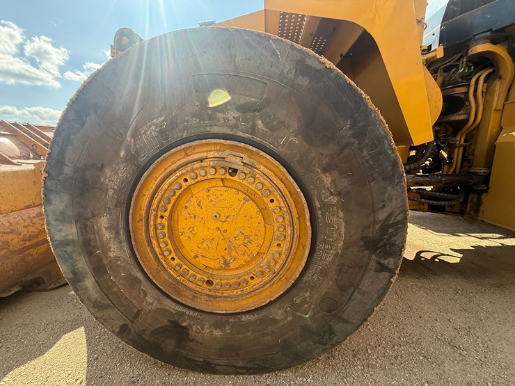 2017-caterpillar-988k-image-146