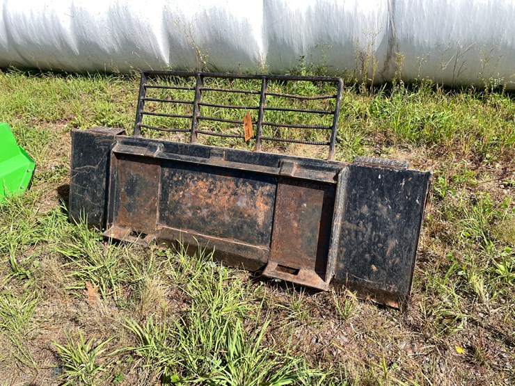 #1613-•-skid-steer-rock-bucket-image-4