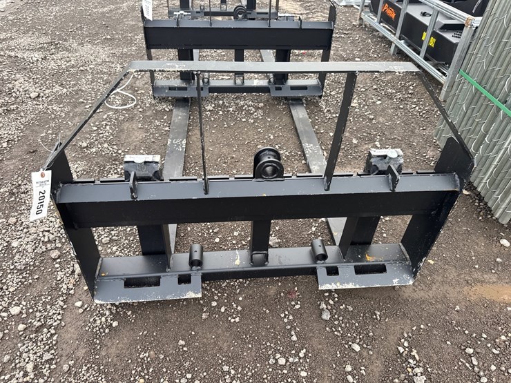 #6003-•-pabreak-60"-skid-steer-pallet-forks-image-2