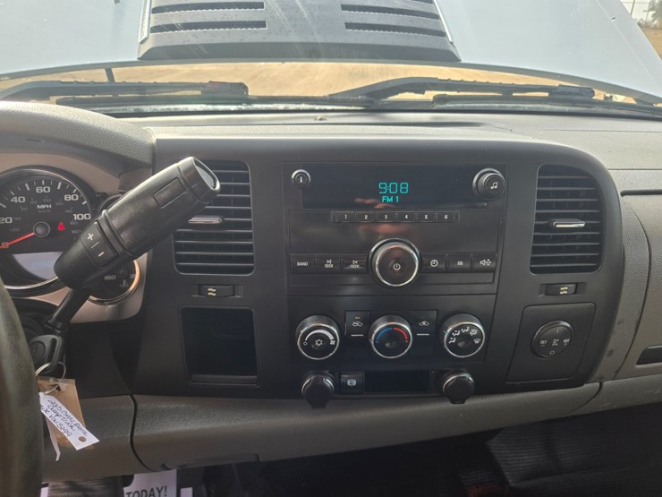 2013-gmc-sierra-3500-image-57