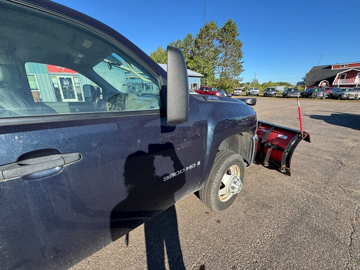 2008-chevrolet-3500hd-image-25
