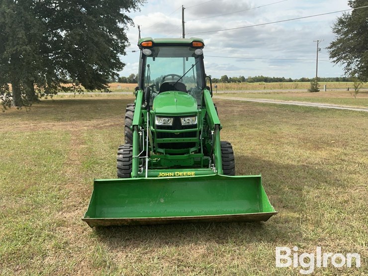 2022-john-deere-4044r-image-2