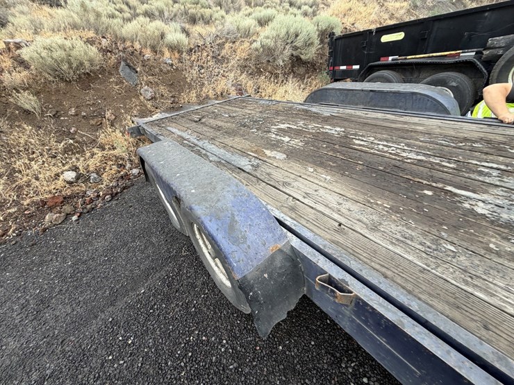 #2524-•-22'-tilt-bed-equipment-trailer-image-13