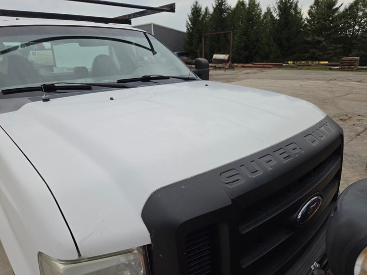 2009-ford-f250-image-18