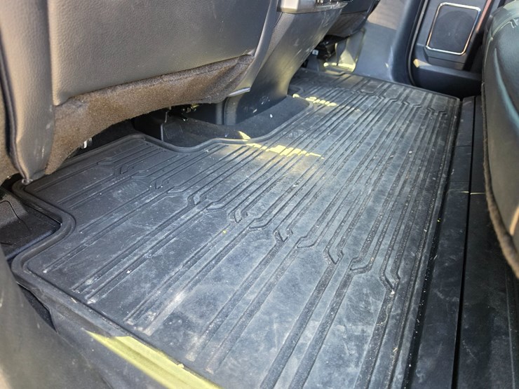 2022-ford-f250-image-56