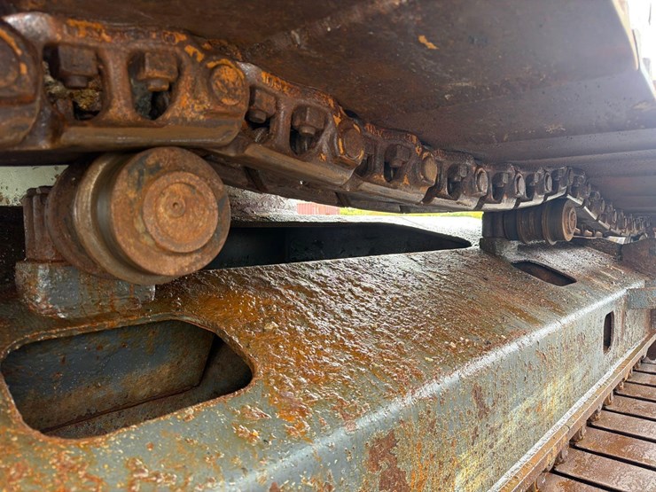 deere-225d-lc-image-15
