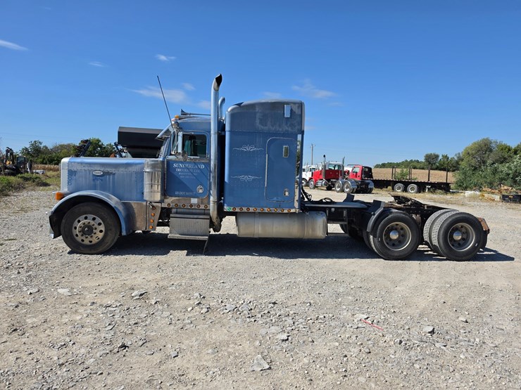 1997-peterbilt-379-image-6