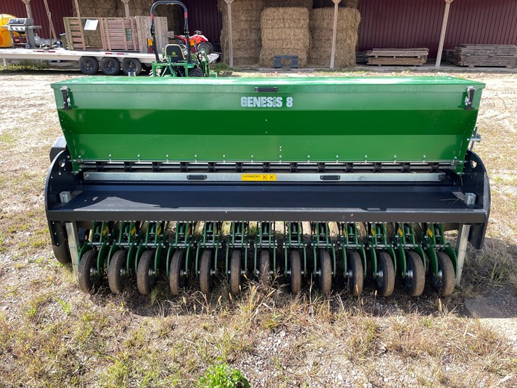 #1602-•-rtp-genesis-8-no-till-grain-drill-image-5