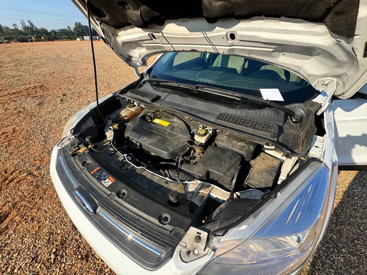2015-ford-escape-image-9