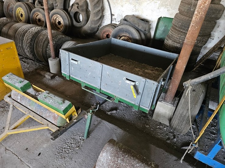 #8723-•-homemade-dump-wagon-image-5