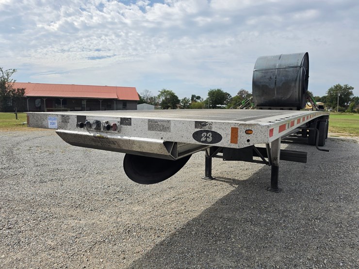 2022-fontaine-flat-bed-trailer-image-1
