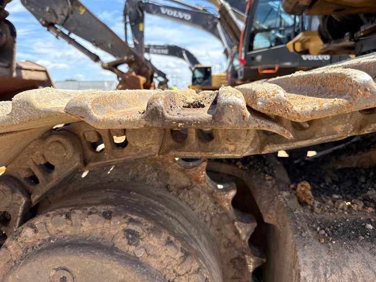 2012-caterpillar-c13-image-98