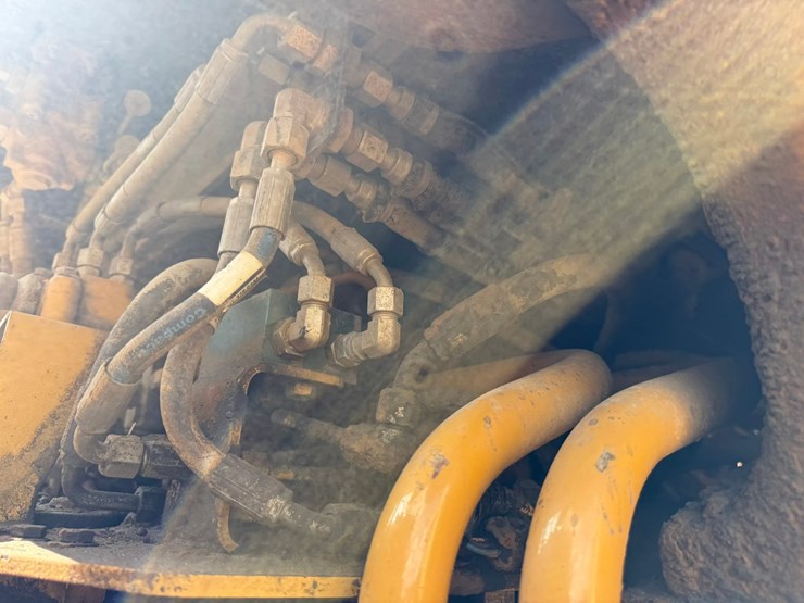 2017-caterpillar-988k-image-54