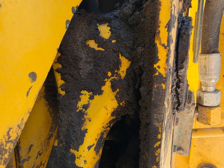 deere-555g-image-61