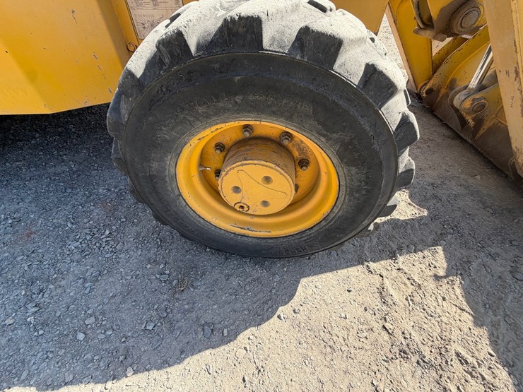 2007-deere-210le-image-40