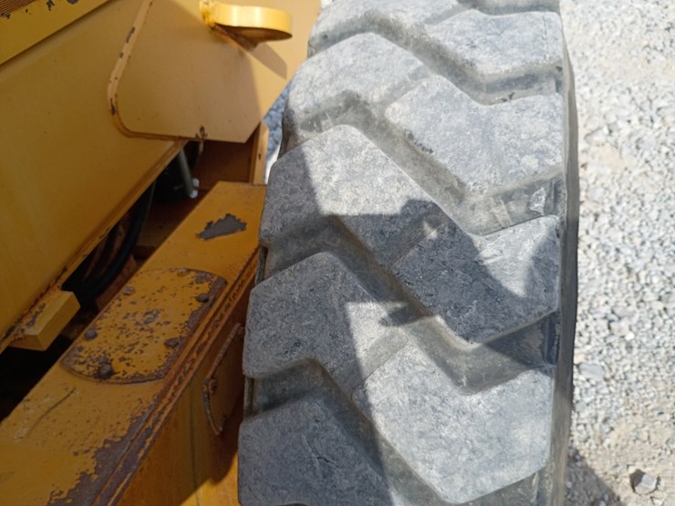 2008-deere-670d-image-101