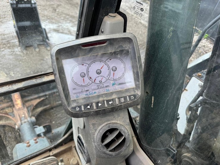2019-bobcat-e145-image-27