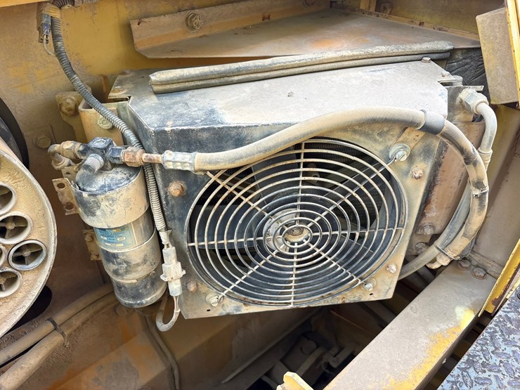 komatsu-wa500-1le-image-85