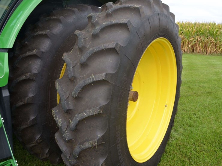 2011-john-deere-r-image-21