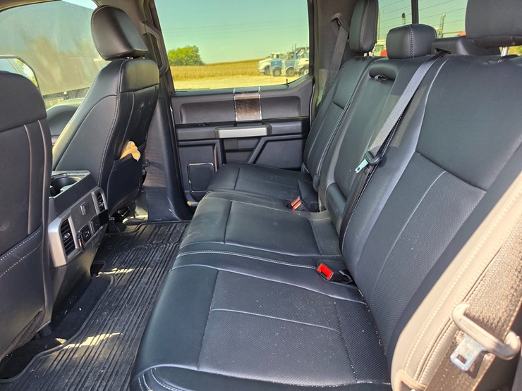 2022-ford-f250-image-57